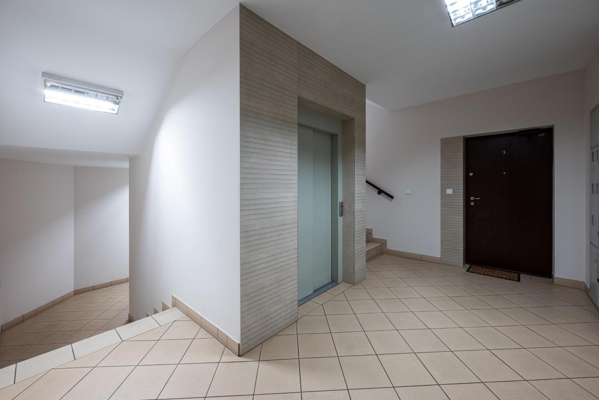 Park Praski 2-Bedroom Apartment Warsaw Exterior photo